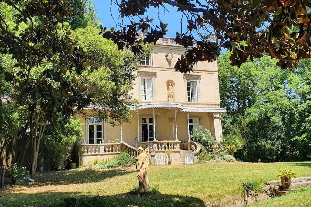 Gite de 420 metres carres dans château l'ange au violon jusqu'à 13 couchages Conques-sur-Orbiel Exterior foto